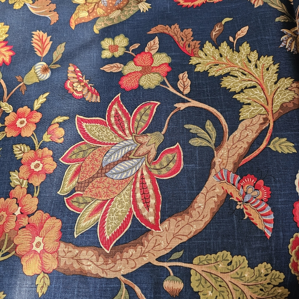 Jaclyn Smith Home For Trend Floral Patterned Linen Fabric in Blue Red 5yds X 55